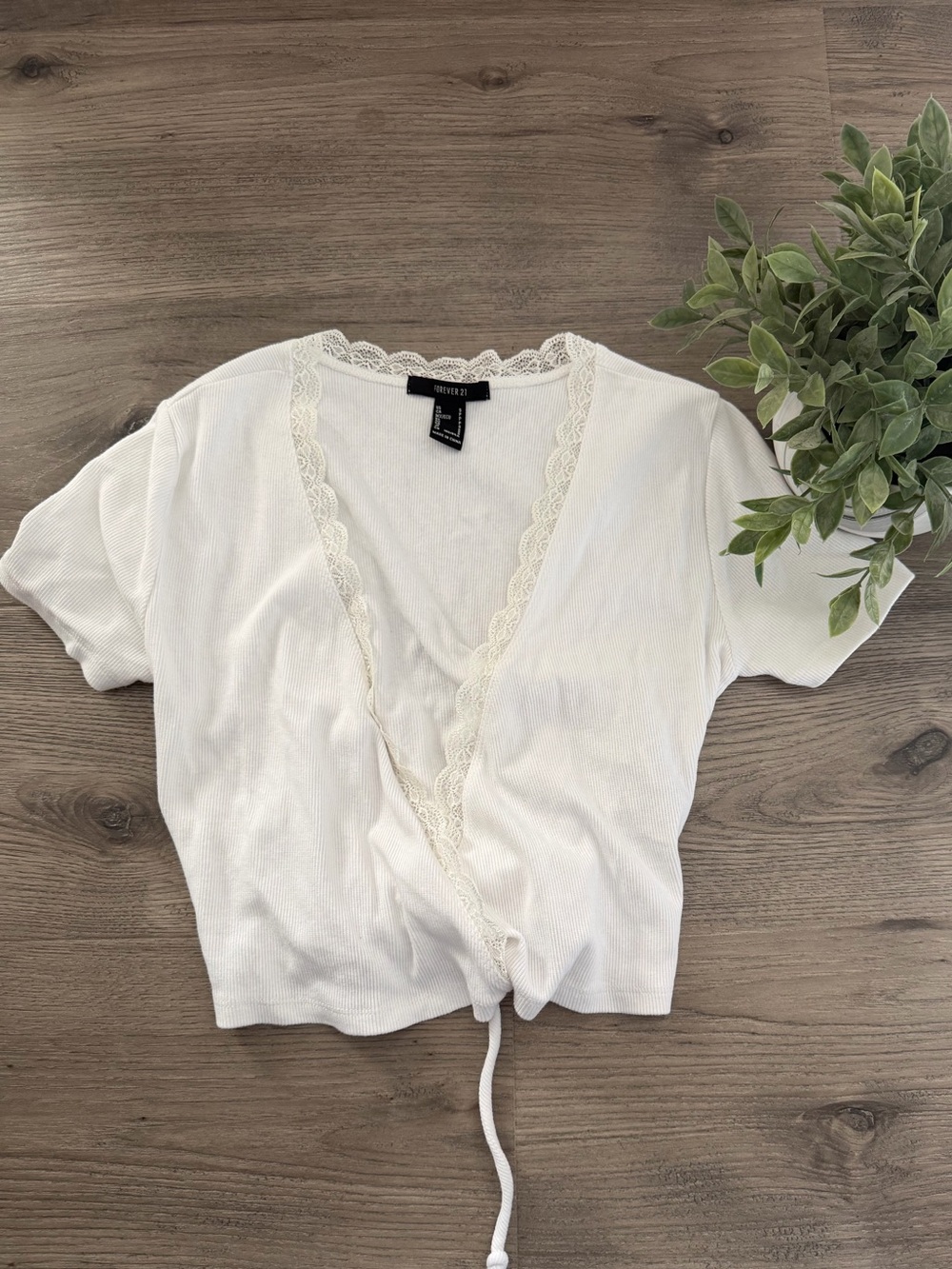 Forever 21 White Lace-Trim back Tie  Crop Top